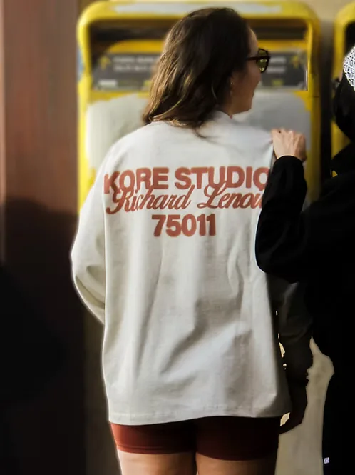 KORE STUDIO · Tee sérigraphié